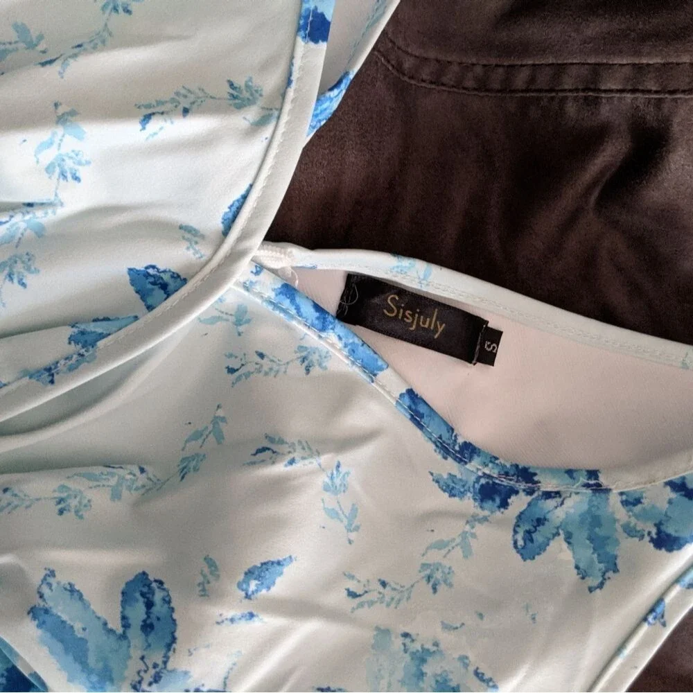 NWOT! Structured Retro Floral A-line Dress Sisjuly
